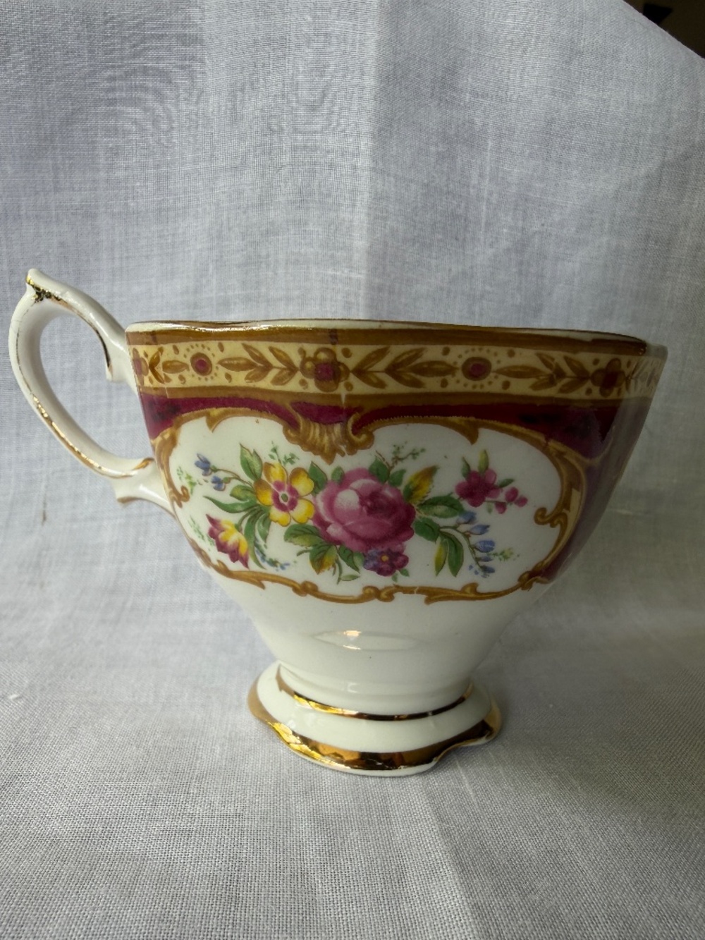 Vintage Royal Albert Lady Hamilton bone china Tea Cup